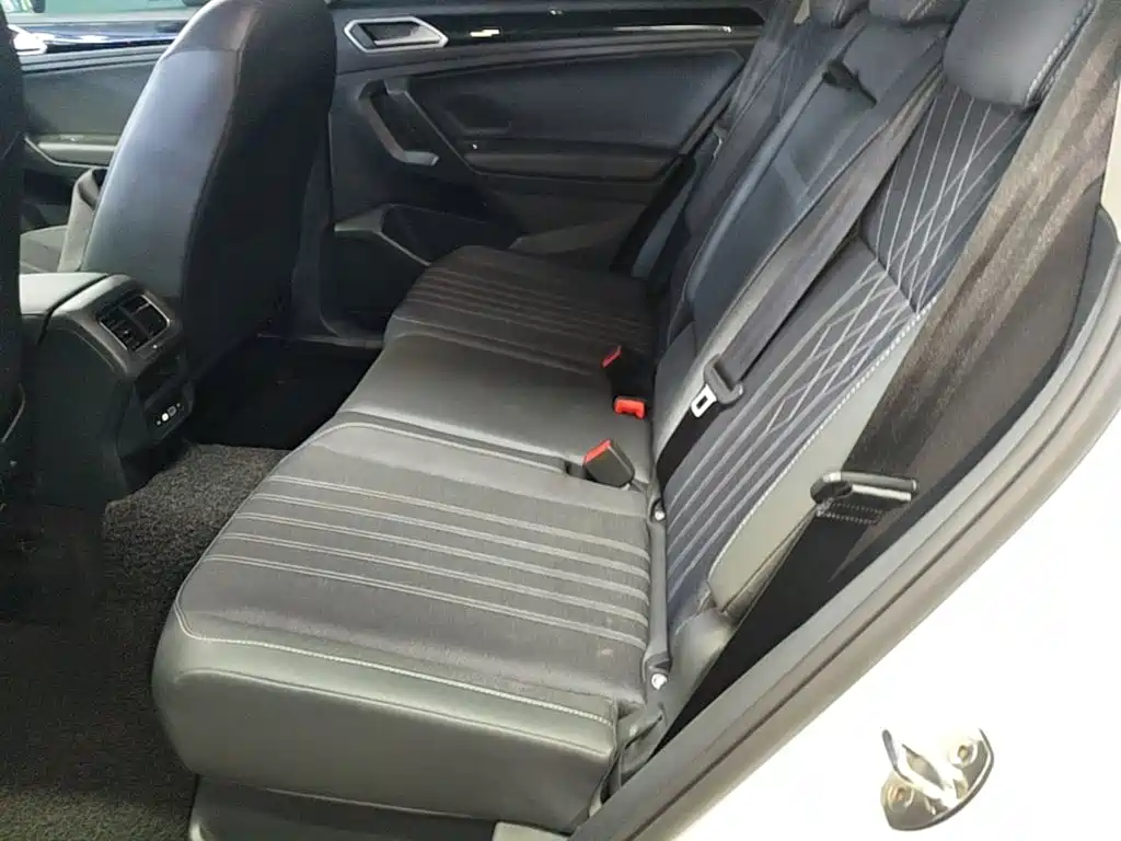 Volkswagen Tiguan L 2022 — фото 17