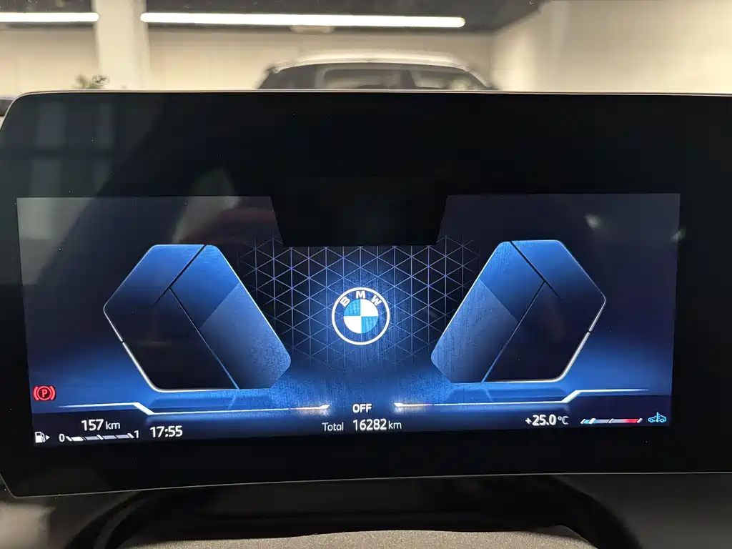 BMW 2 Series 2025 — фото 16