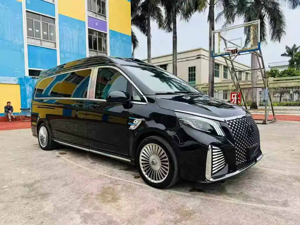 Mercedes-Benz Vito 2023 — фото 1