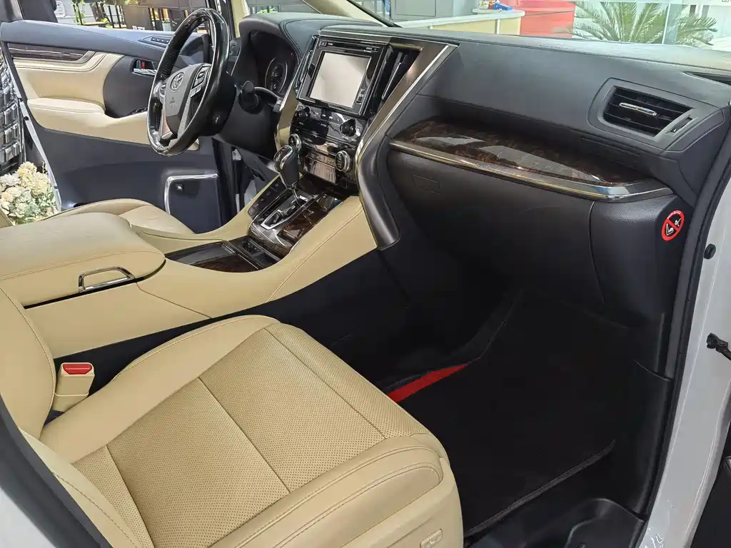 Toyota Alphard 2019 — фото 9