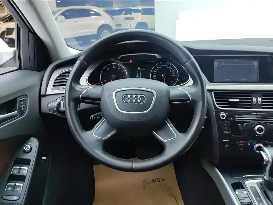 Audi A4L 2016 — фото 15