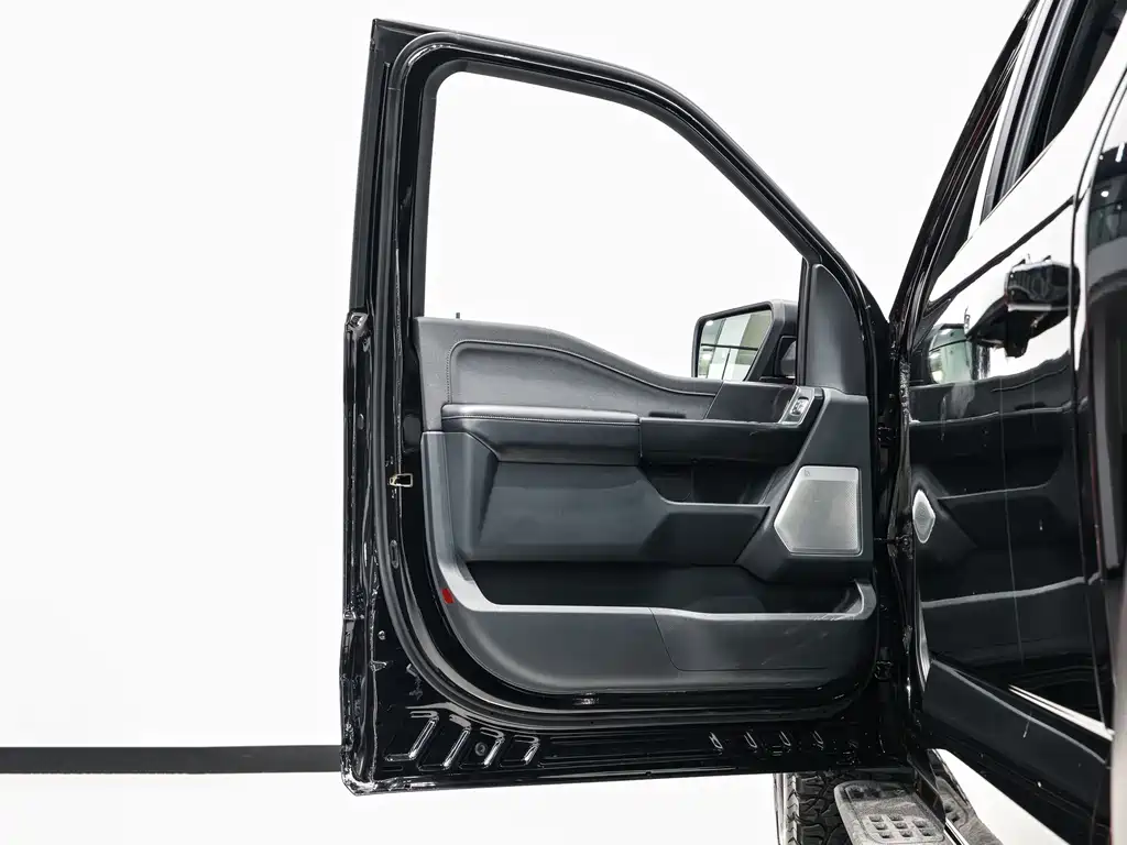 Ford F-150 Raptor 2023 — фото 14