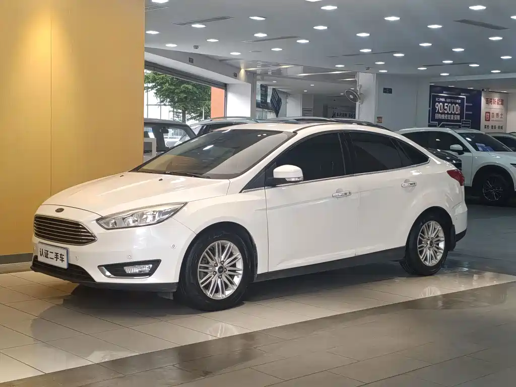 Ford Focus 2017 — фото 1