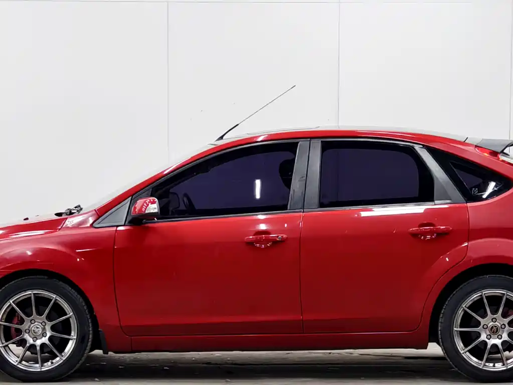 Ford Focus 2015 — фото 7
