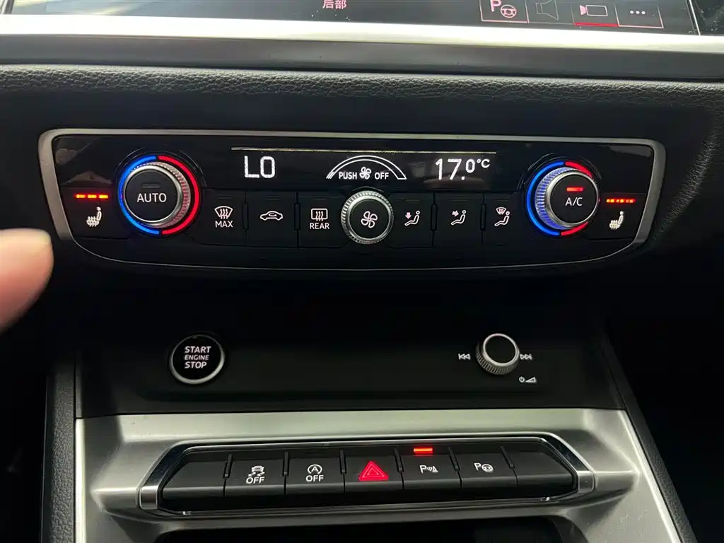 Audi Q3 2022 — фото 18