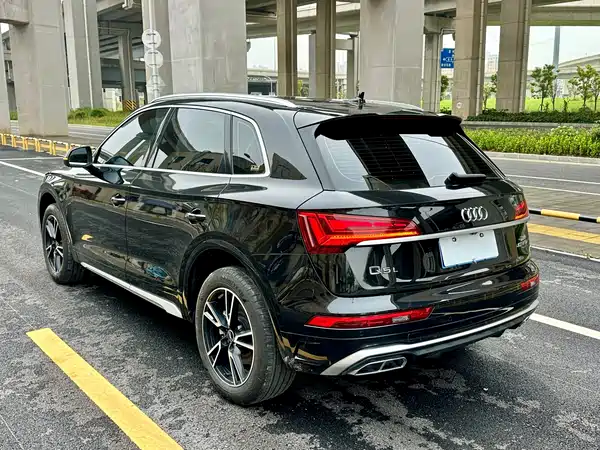 Audi Q5L 2024