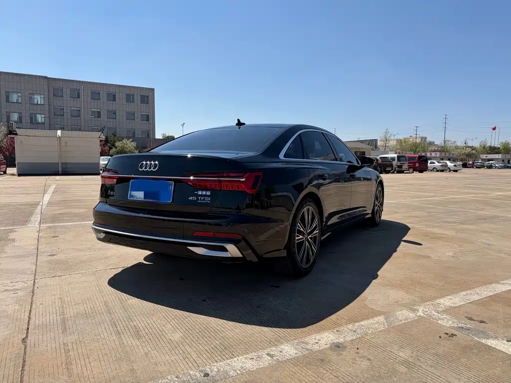 Audi A6L 2023 — фото 4