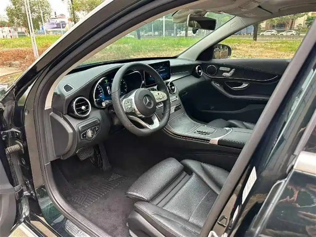 Mercedes-Benz C-Class 2020 — фото 4
