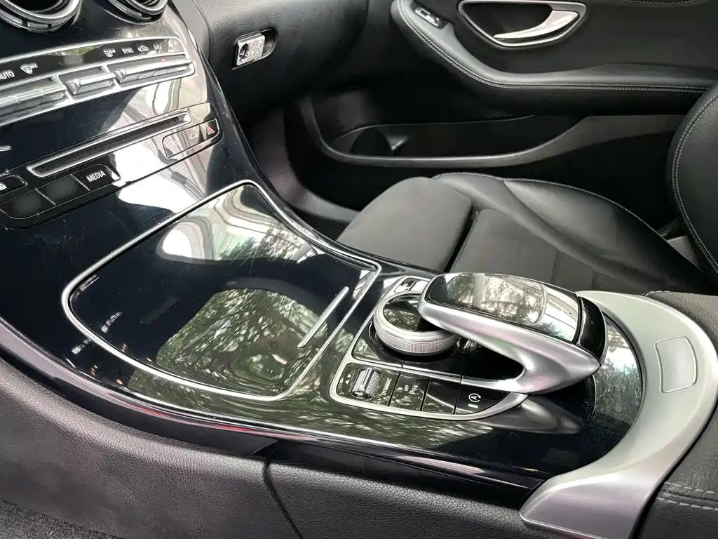 Mercedes-Benz C-Class 2017 — фото 19