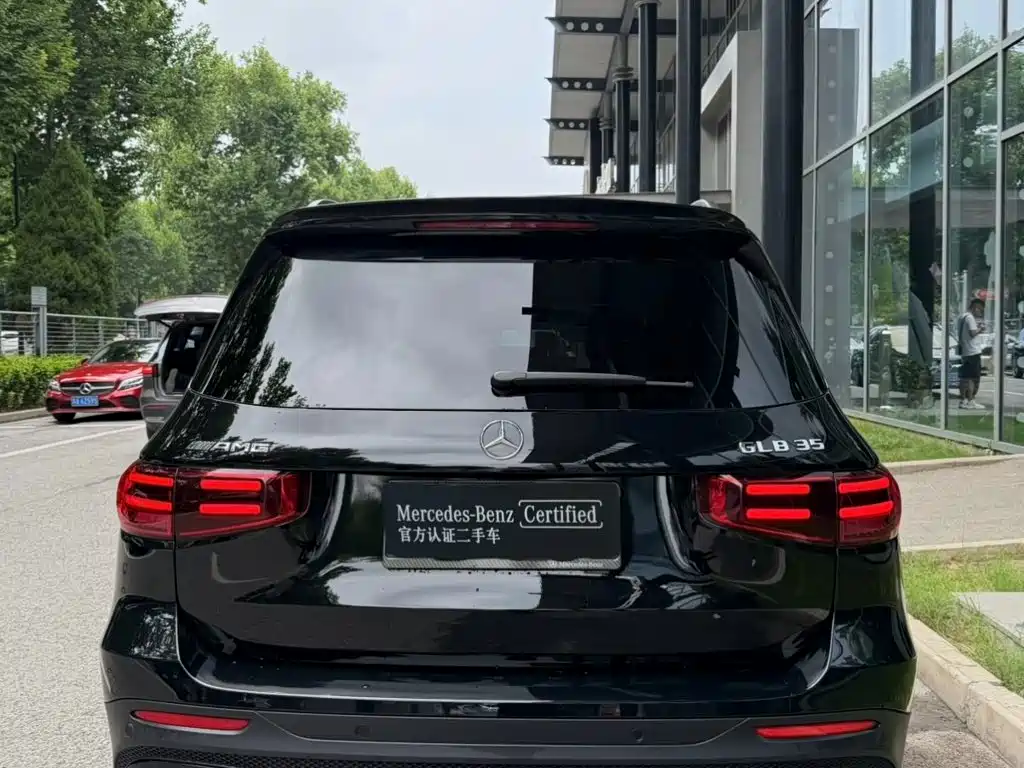 Mercedes-Benz GLB AMG 2025 — фото 6
