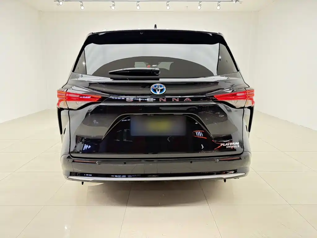 Toyota Sienna 2023 — фото 14