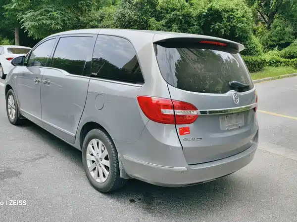 Buick GL8 2019
