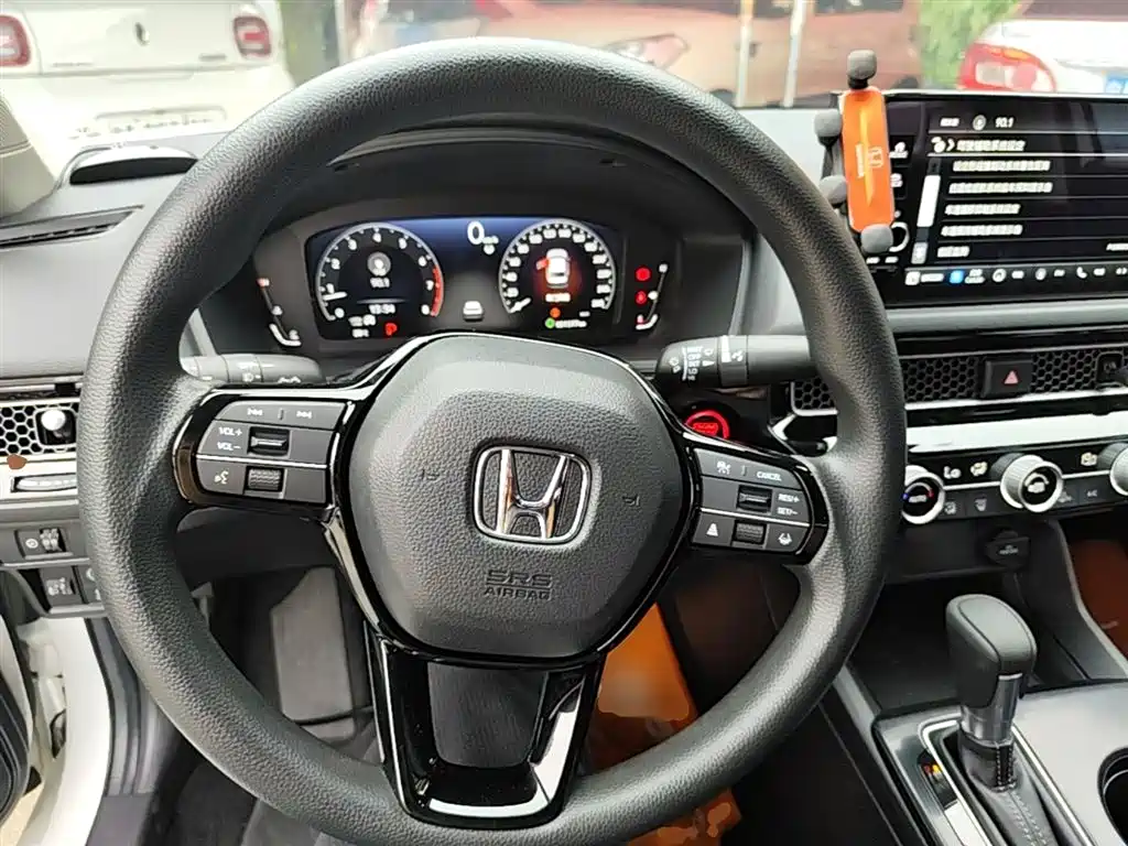 Honda Civic 2023 — фото 11