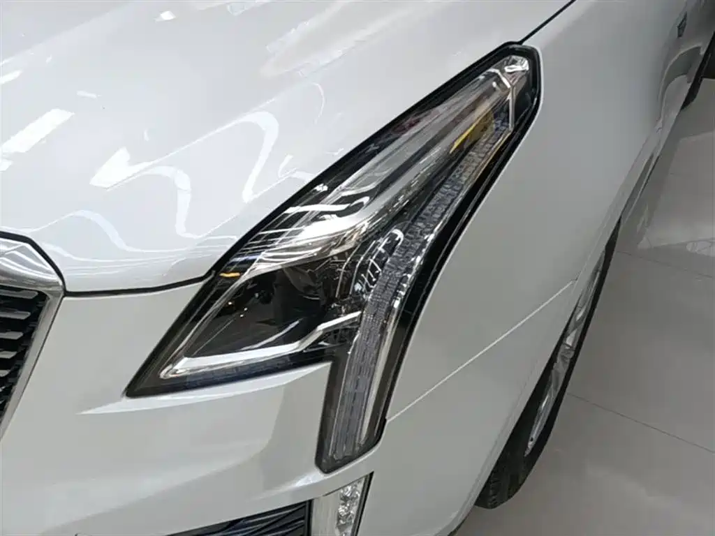 Cadillac XT5 2021 — фото 24