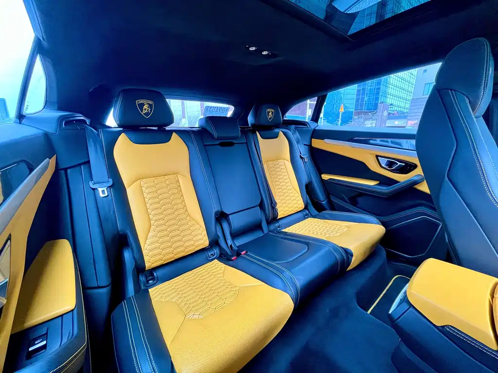 Lamborghini Urus 2021 — фото 12