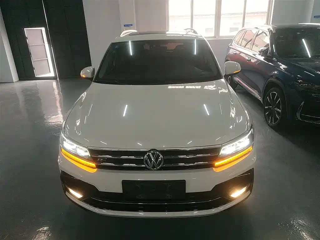 Volkswagen Tiguan L 2019 — фото 3