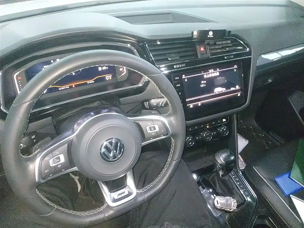 Volkswagen Tiguan L 2019 — фото 10