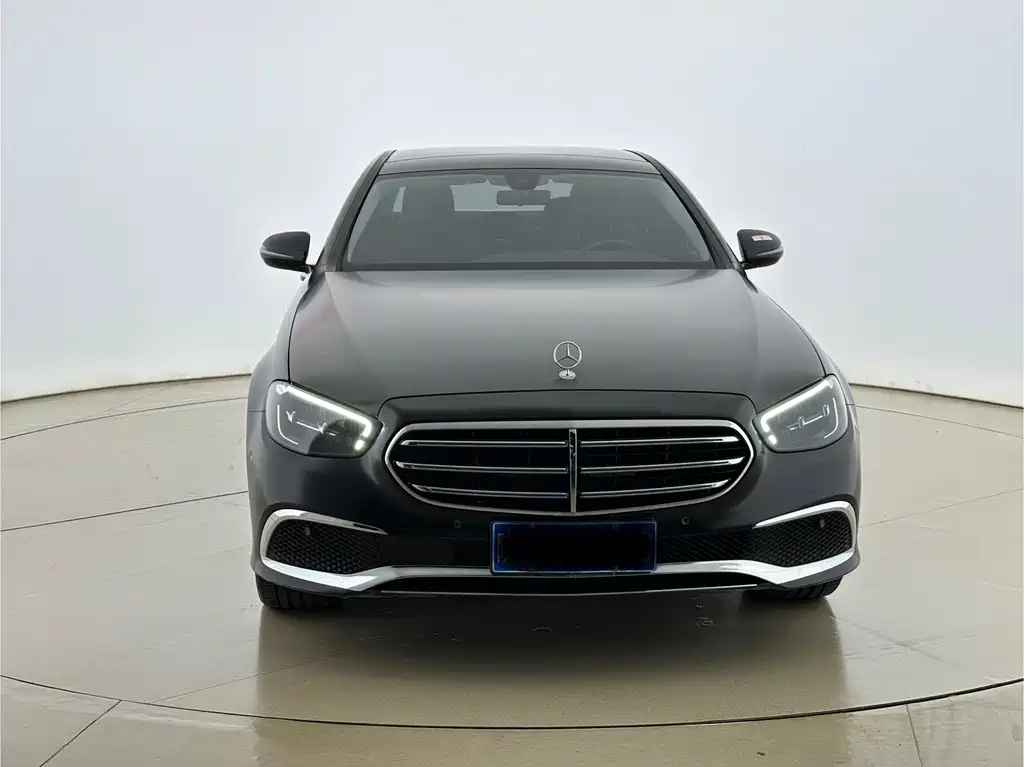 Mercedes-Benz E-Class 2023 — фото 2