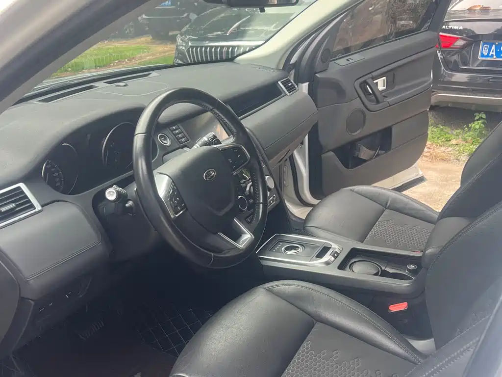 Land Rover Discovery Sport 2019 — фото 10