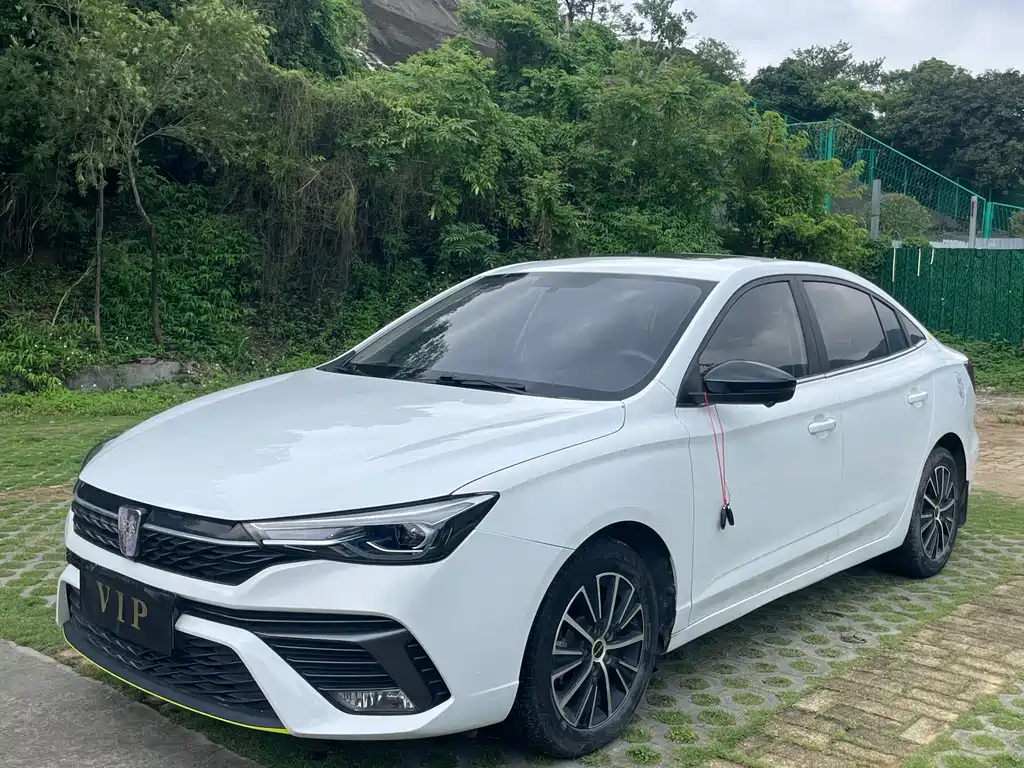 Roewe i5 2022 — фото 1