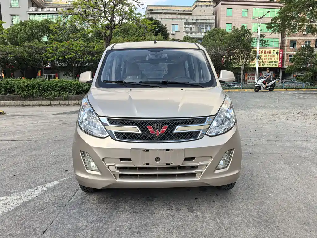 Wuling Rongguang V 2017 — фото 2