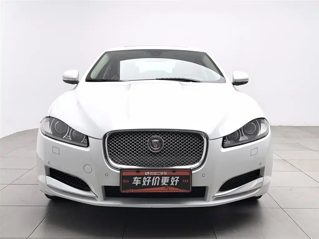 Jaguar XF 2014 — фото 3