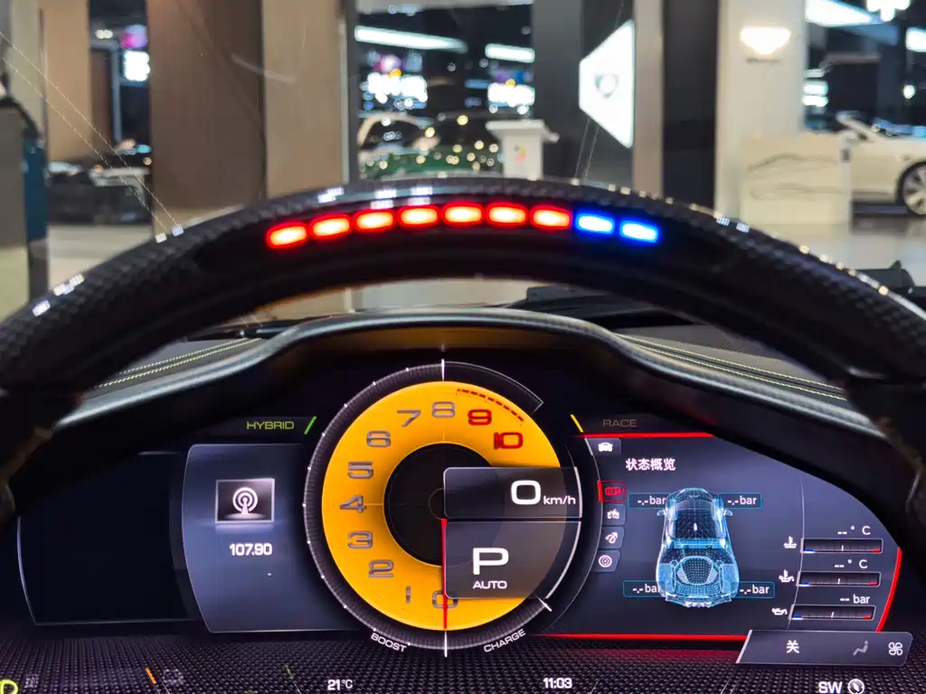 Ferrari SF90 2021 — фото 13