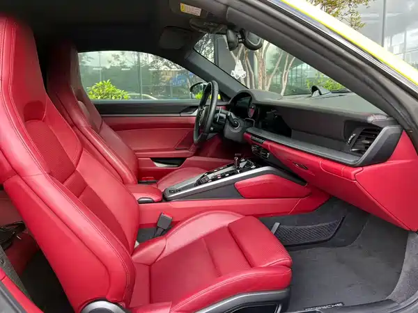 Porsche 911 2020