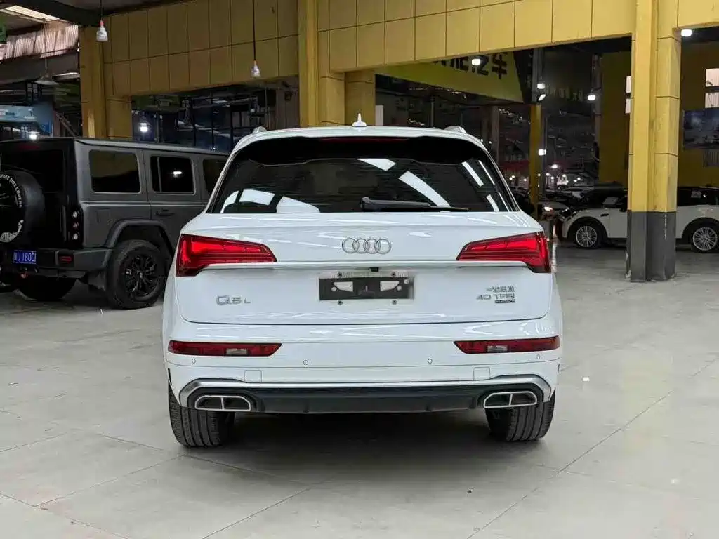 Audi Q5L 2022