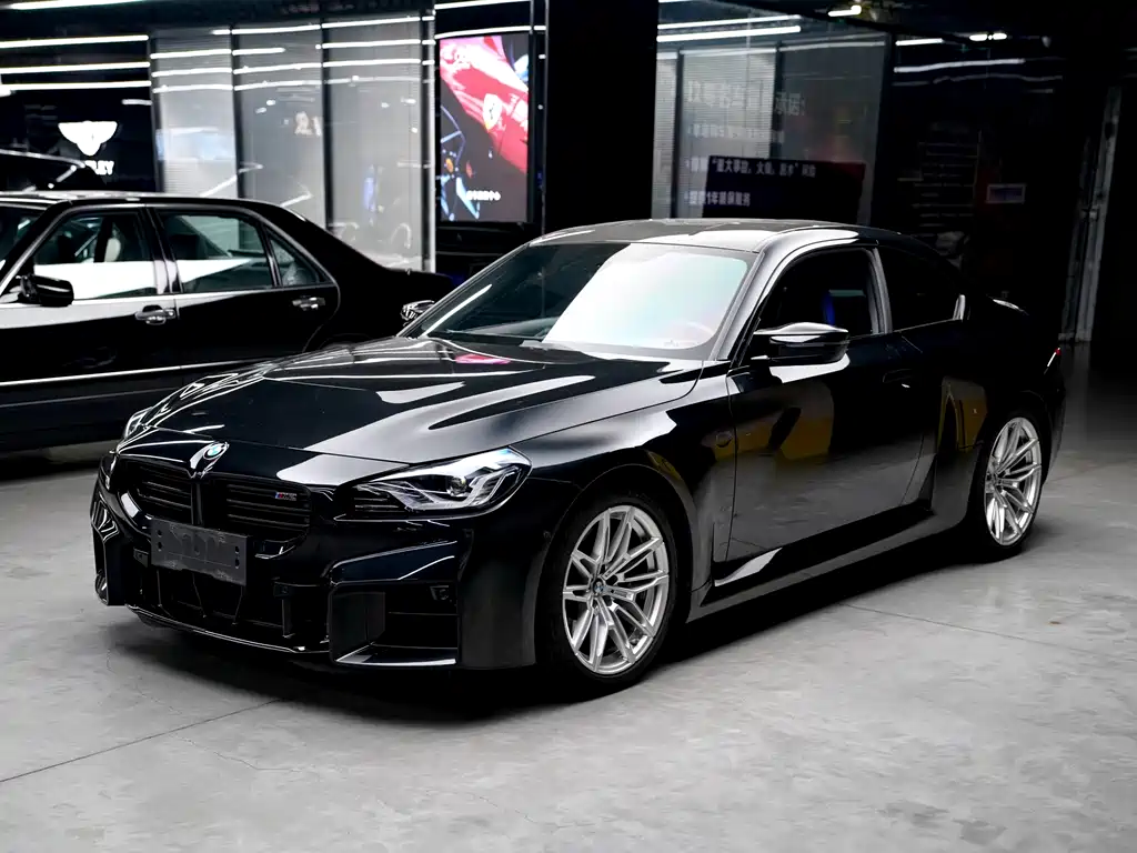 BMW M2 2025 — фото 1
