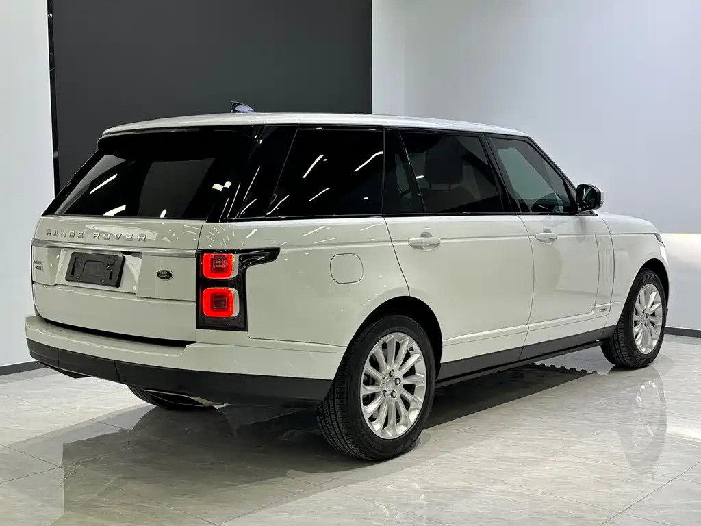 Land Rover Range Rover 2018 — фото 7