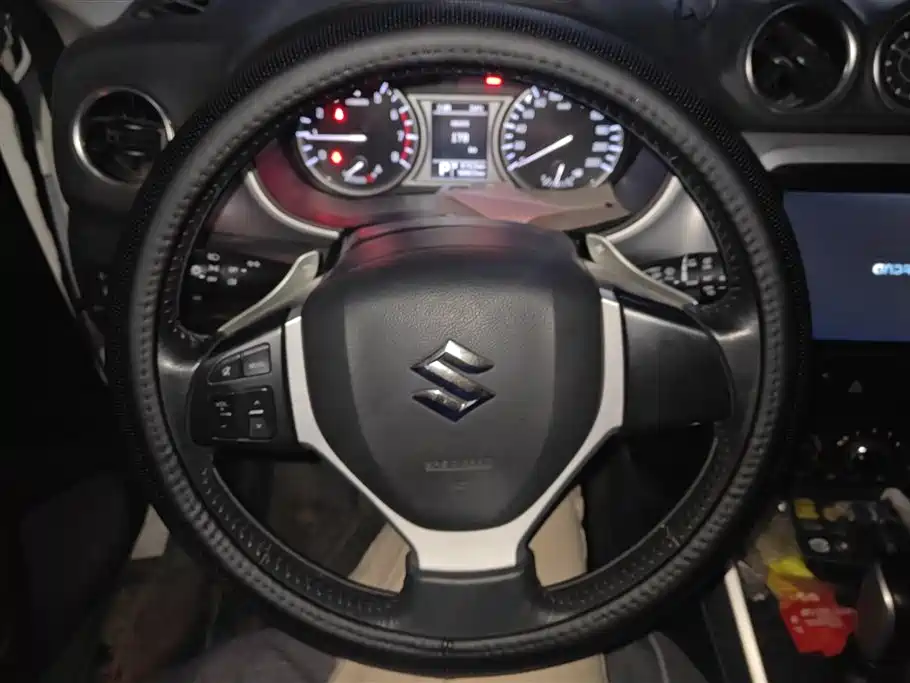 Suzuki Vitara 2018 — фото 15