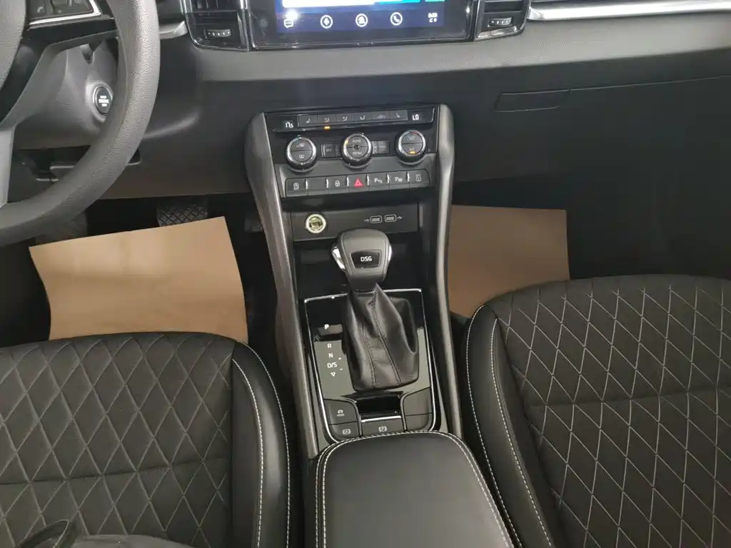 Skoda Korok 2020 — фото 14