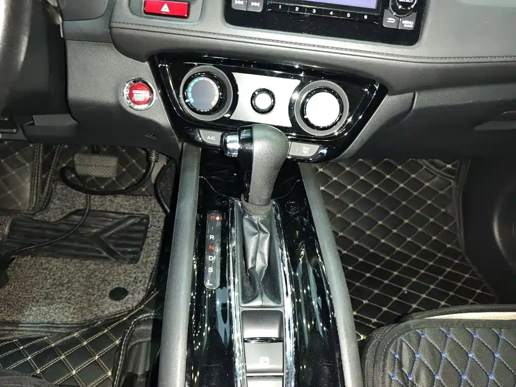 Honda Vezel 2018 — фото 10