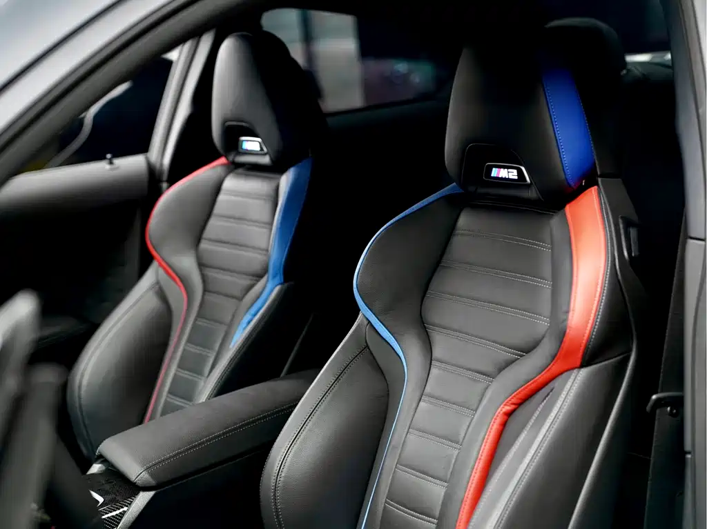 BMW M2 2025 — фото 9