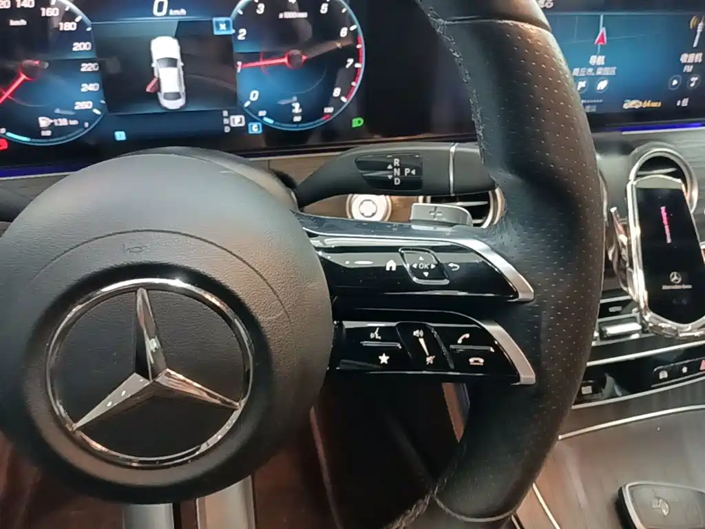 Mercedes-Benz E-Class 2021 — фото 14