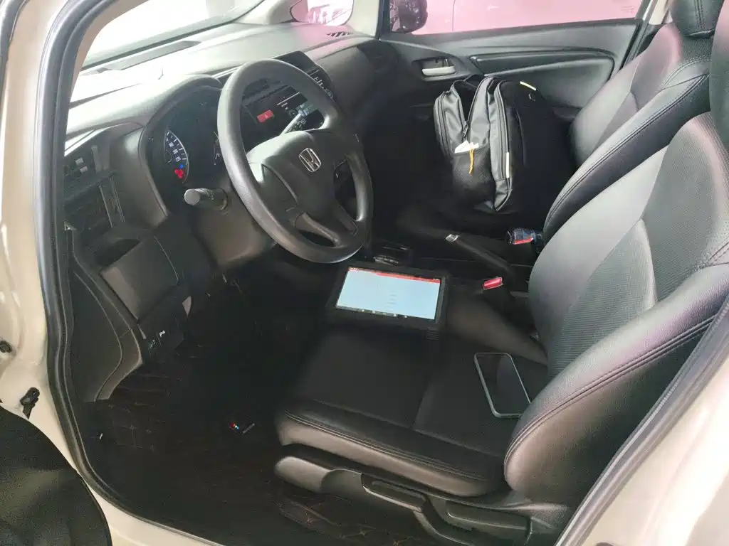 Honda Fit 2017 — фото 12