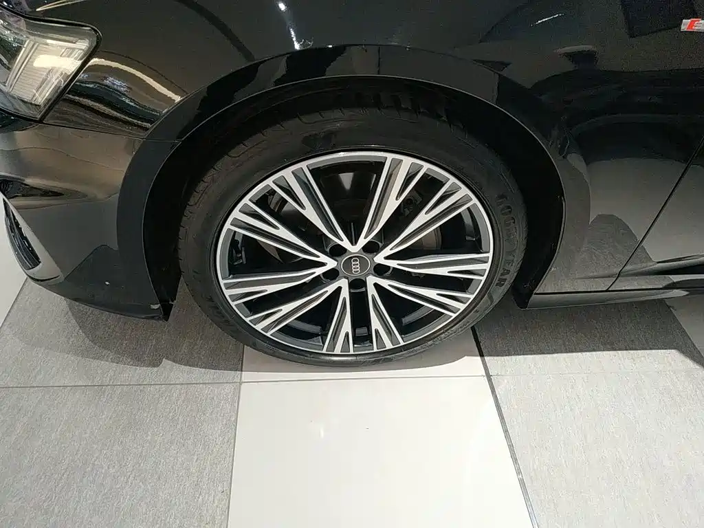 Audi A6L 2022 — фото 25