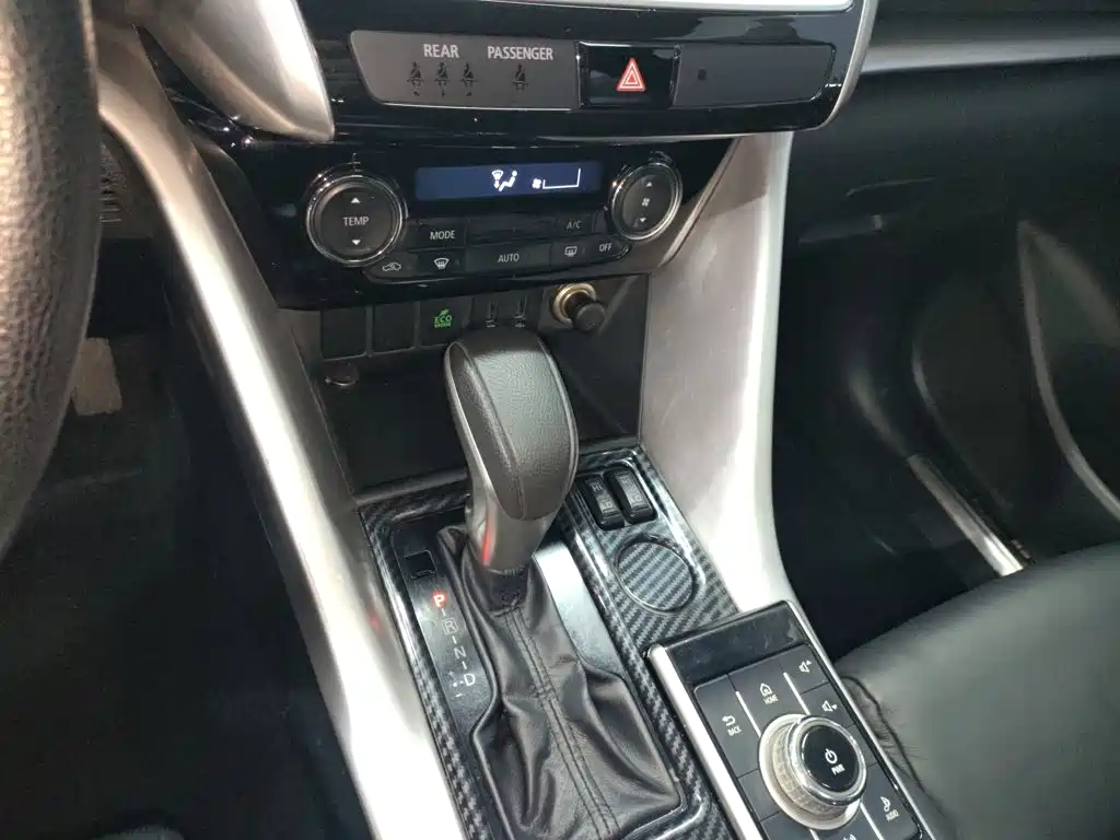 Mitsubishi Eclipse Cross 2019 — фото 14