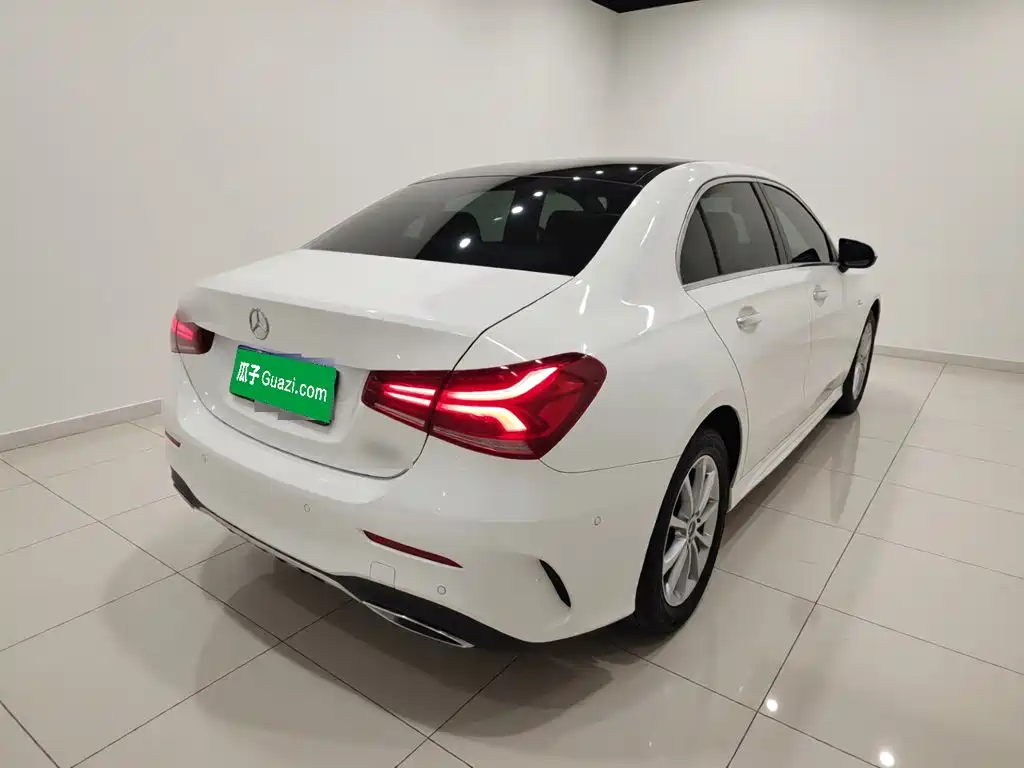 Mercedes-Benz A-Class 2020 — фото 7