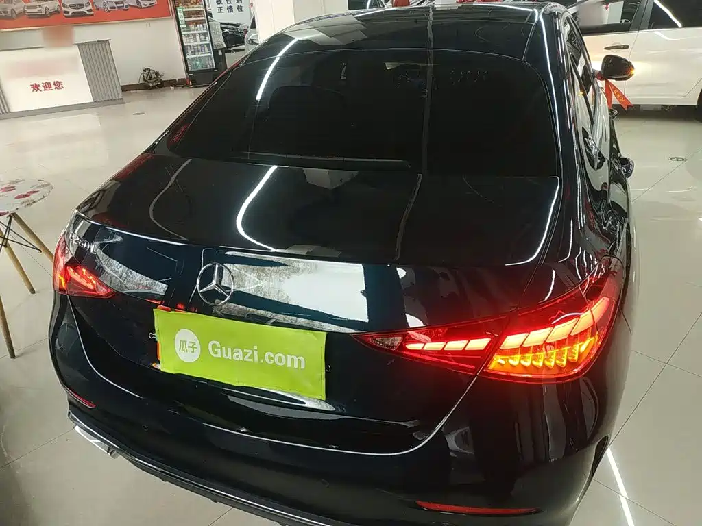 Mercedes-Benz C-Class 2024
