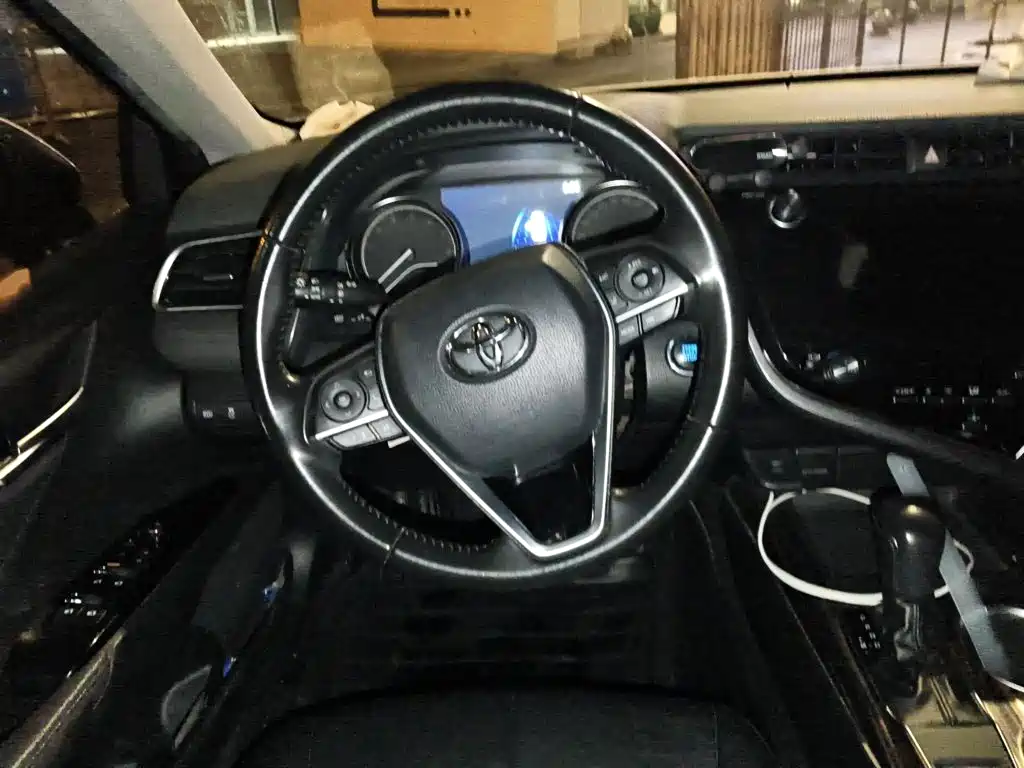 Toyota Camry 2019