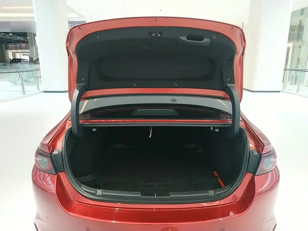 Mazda 3 Axela 2021 — фото 19
