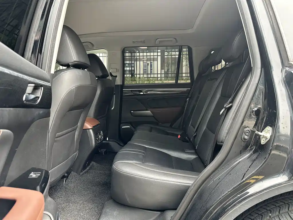GAC Motor Trumpchi GS7 2019 — фото 16