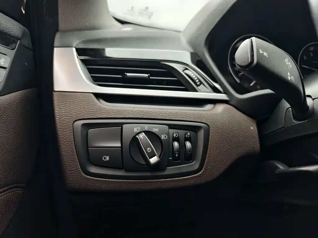 BMW X1 2021 — фото 15