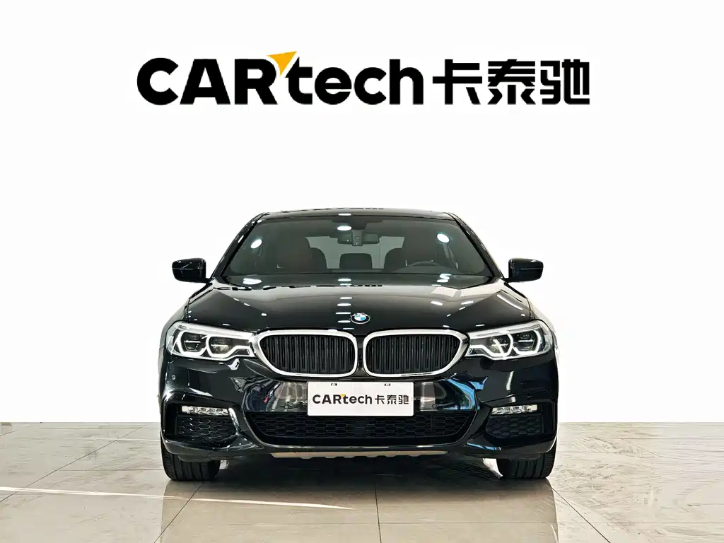 BMW 5 Series 2018 — фото 2