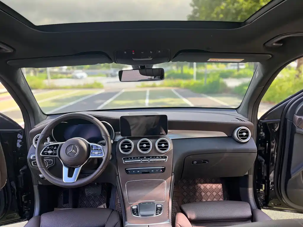 Mercedes-Benz GLC 2021