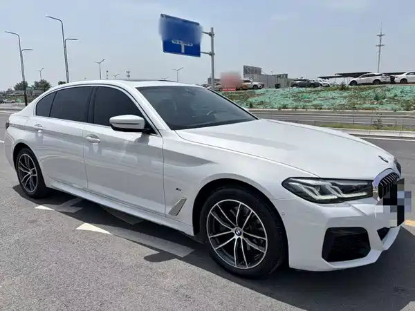 BMW 5 Series 2023