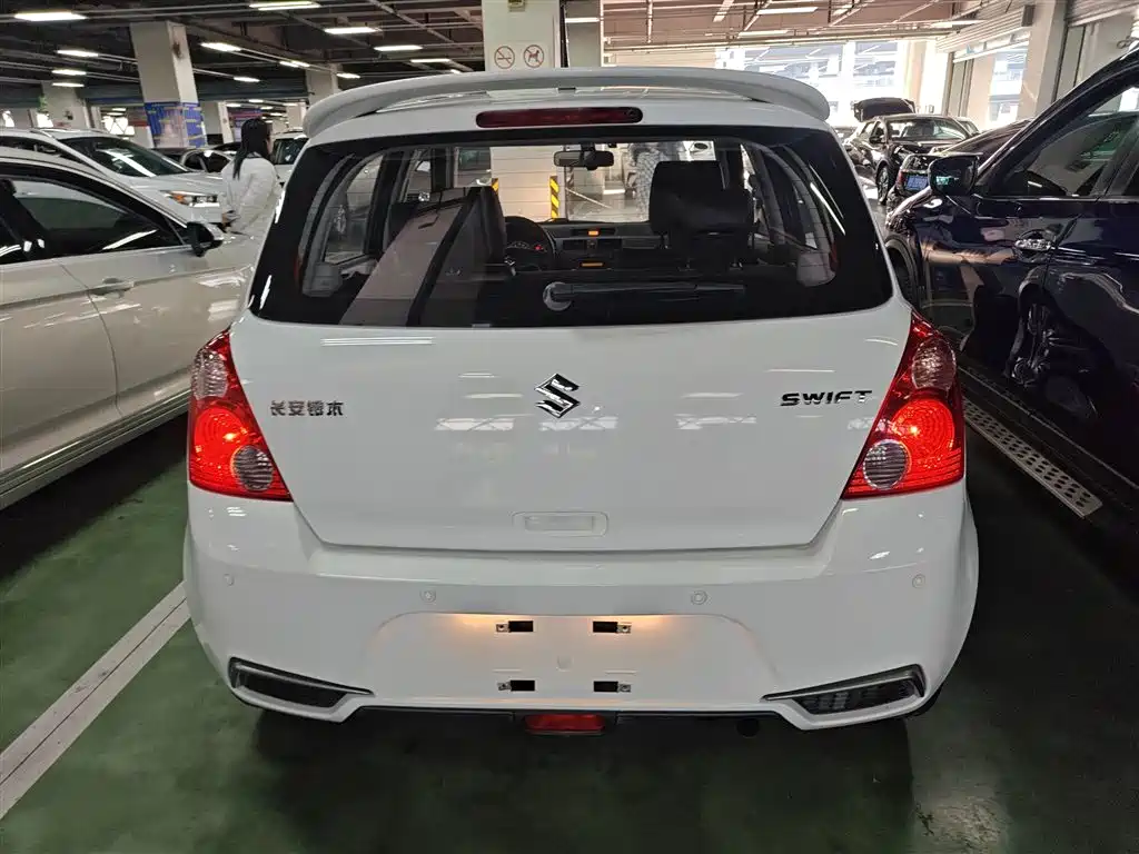 Suzuki Swift 2017 — фото 6