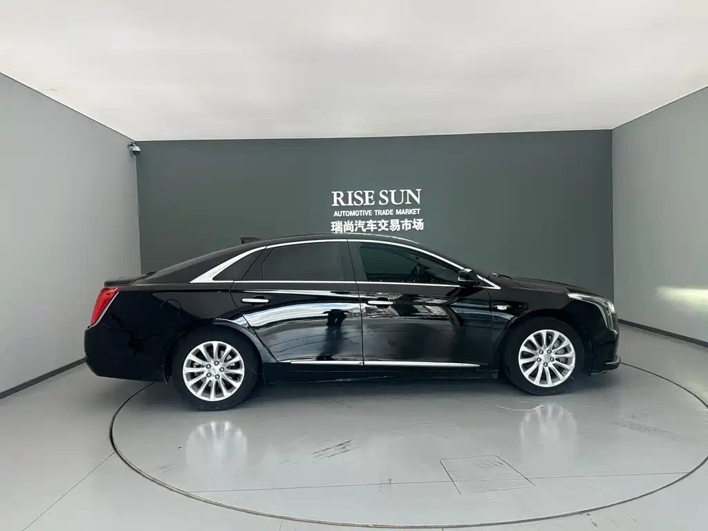 Cadillac XTS 2019 — фото 17